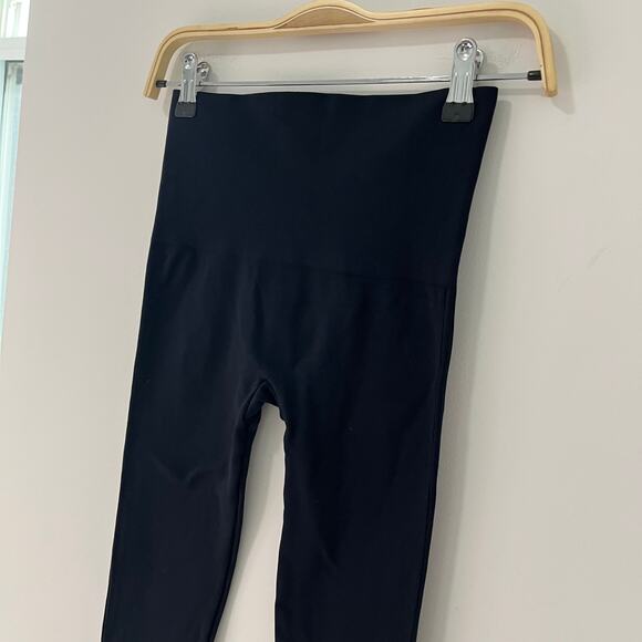 Spanx Look At Me Now Dark Blue Leggings Size Medium - Picture 4 of 5